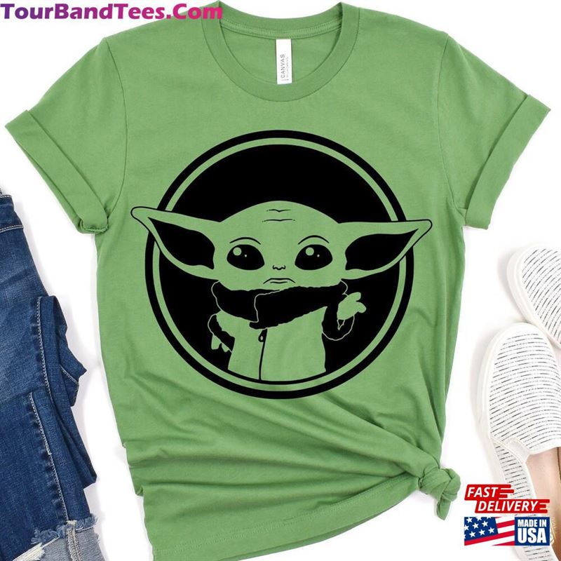 Baby Yoda Star Wars Shirt Classic Sweatshirt 29Uf152056 – Utopia Fashion