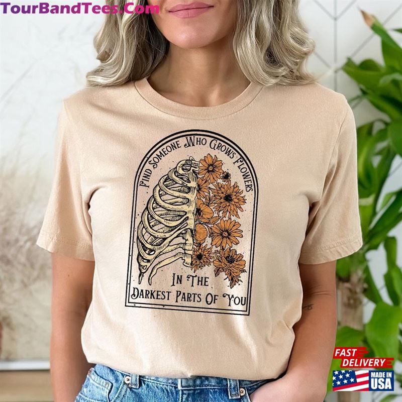 Find Someone Who Grows Flowers In The Darkest Parts Of You Png American Heartbreak Tour Zach Bryan T-Shirt Unisex 29Uf147271 – Utopia Fashion