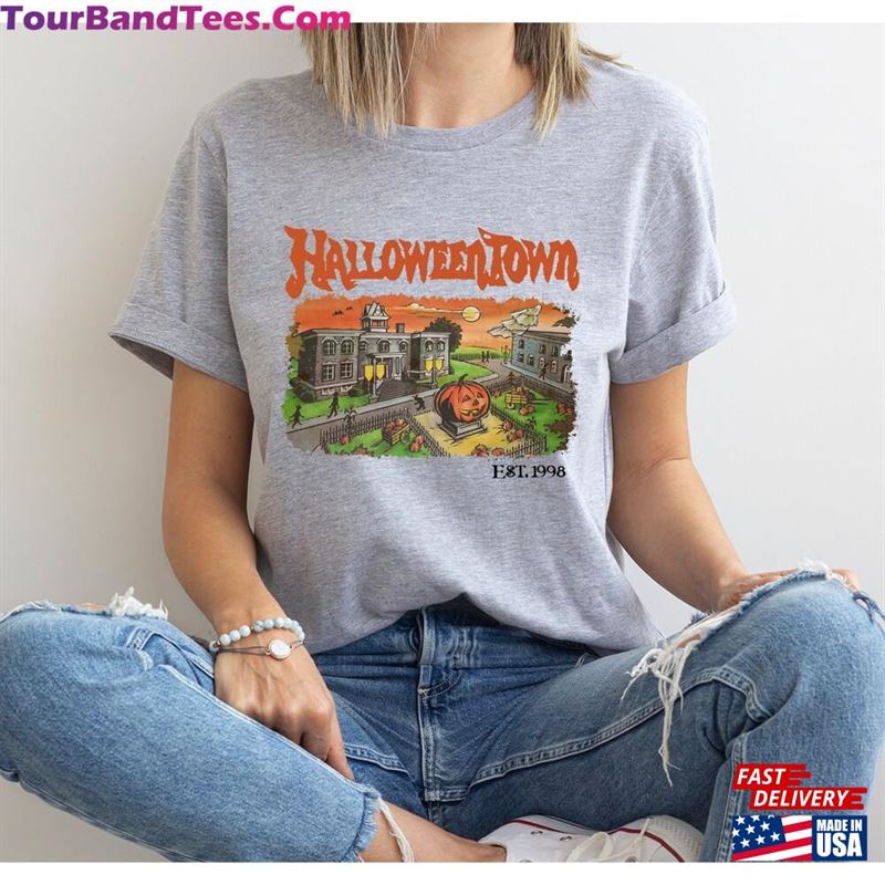 Halloweentown Shirt Pumpkin Halloween Sweatshirt T-Shirt 29Uf142448 – Utopia Fashion