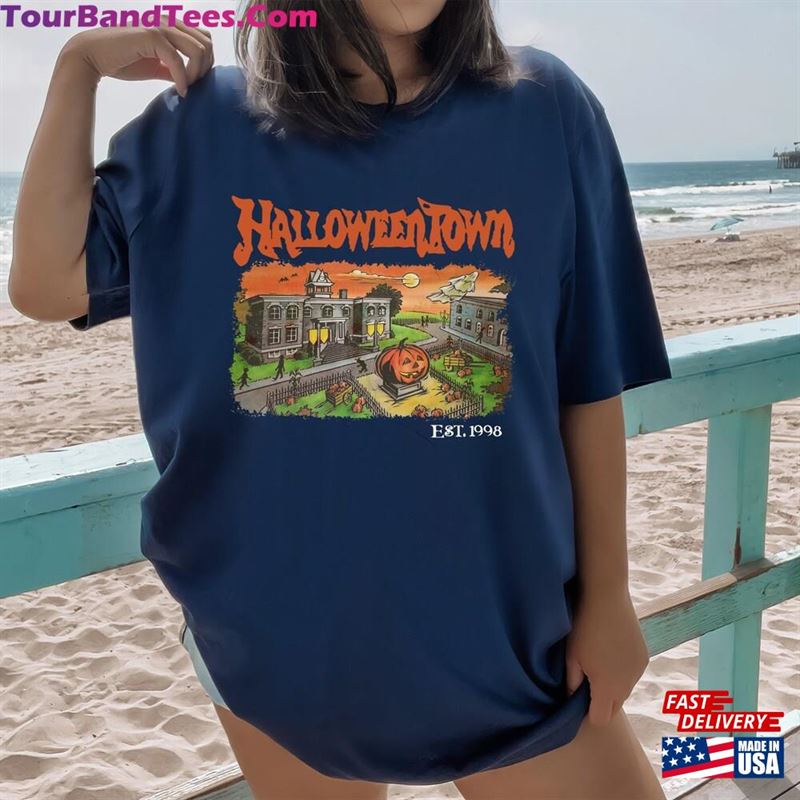 Halloweentown Shirt Pumpkin Halloween Sweatshirt T-Shirt 29Uf142448 – Utopia Fashion