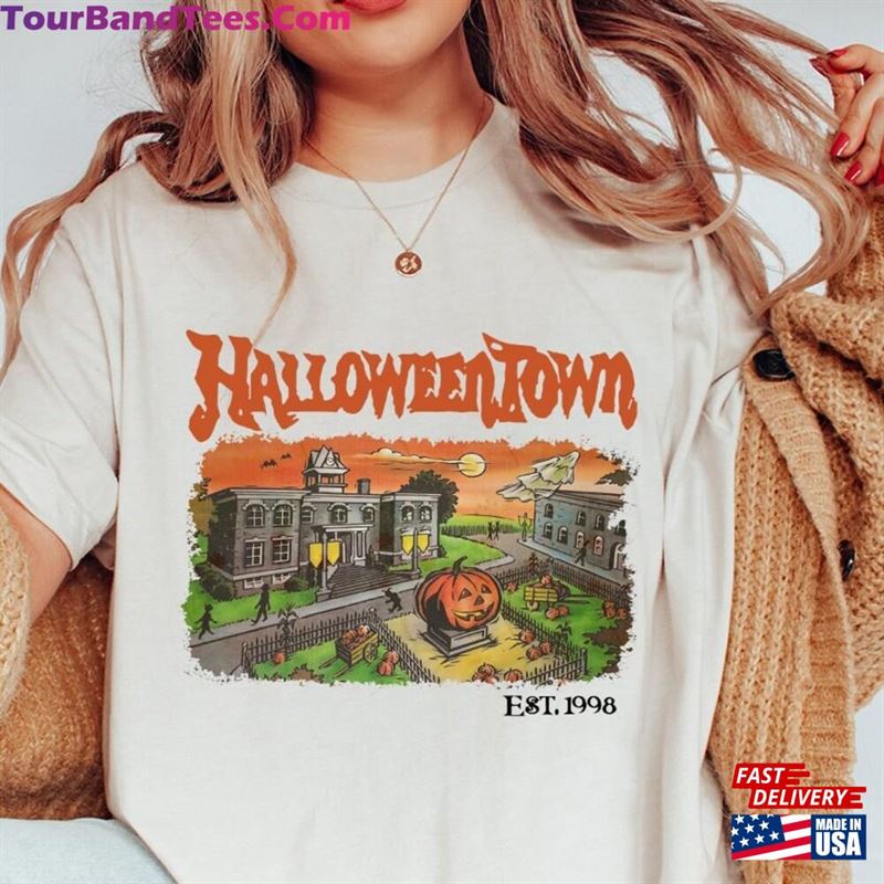 Halloweentown Shirt Pumpkin Halloween Sweatshirt T-Shirt 29Uf142448 – Utopia Fashion