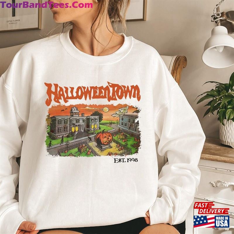 Halloweentown Sweatshirt Pumpkin Halloween Shirt T-Shirt 29Uf142295 – Utopia Fashion