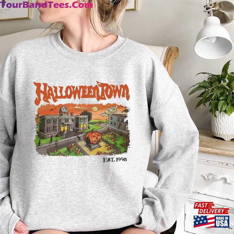 Halloweentown Sweatshirt Pumpkin Halloween Shirt T-Shirt 29Uf142295 – Utopia Fashion