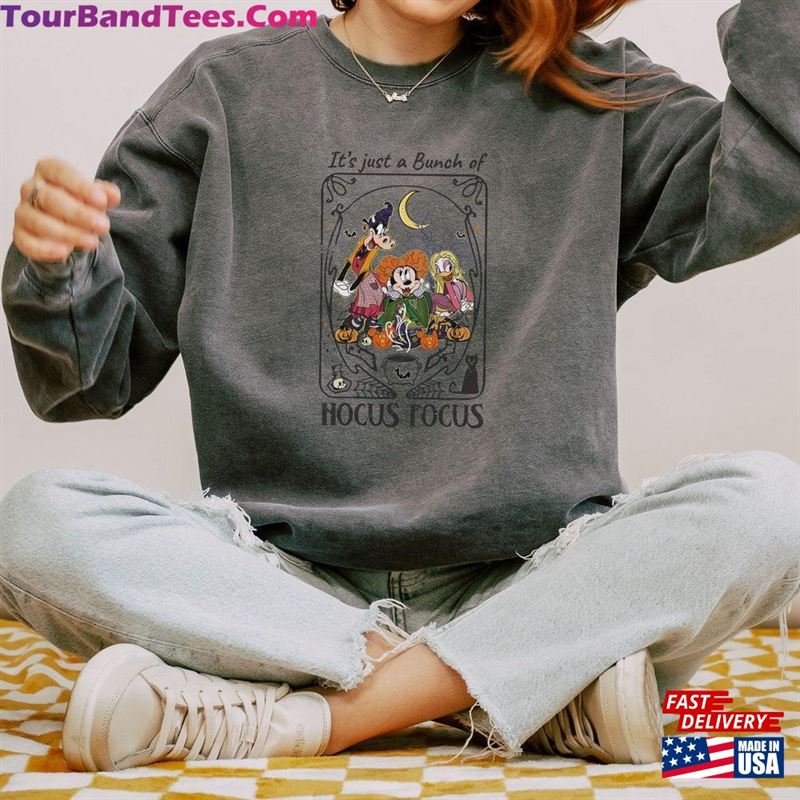 Its Just A Bunch Of Hocus Pocus Comfort Colors Sweatshirt Minnie Daisy Goofy Sweater Classic T-Shirt 29Uf163879 – Utopia Fashion